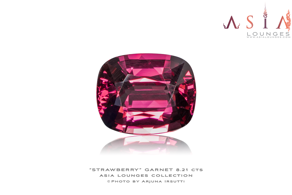 Madagascar "Strawberry" Garnet 8.21 cts - Asia Lounges