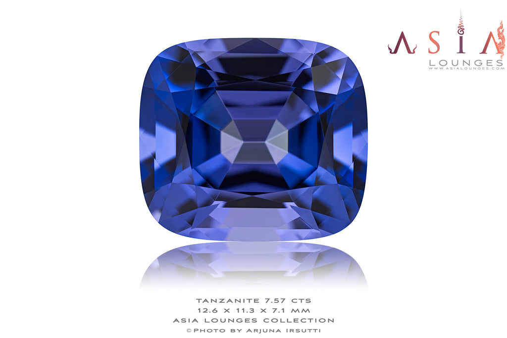 Superb 7.57 cts Cornflower Blue Tanzanite - Asia Lounges