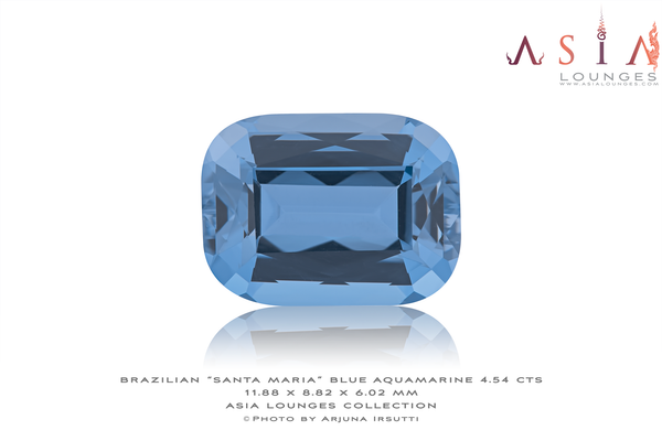 Brazilian "Santa Maria" Blue Aquamarine 4.54 cts - Asia Lounges
