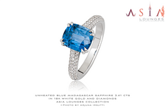 Classical 3.41 cts Madagascar Unheated Pastel Blue Sapphire in 18k White Gold and Diamonds Ring