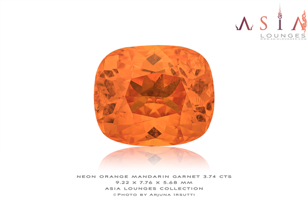 Superbe Neon Orange Tanzanian Mandarin Garnet 3.74 cts - Asia Lounges